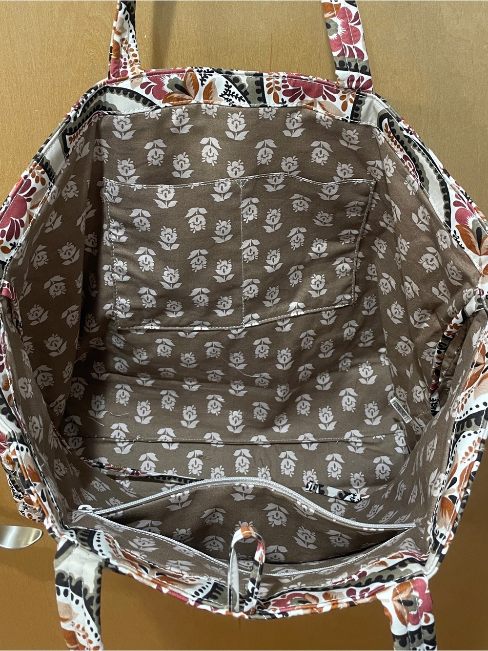 Vera Bradley Hathaway Tote Bag
Blooming Paisley NWOT - Picture 5 of 8